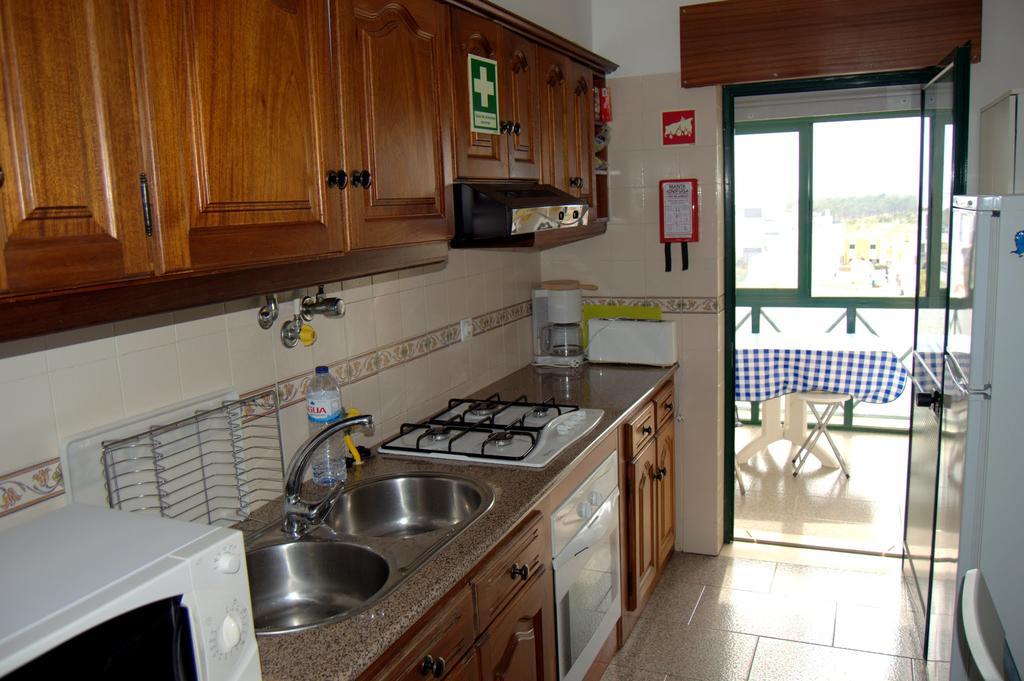 Apartamento Sol E Mar 2 Монте Гордо Екстериор снимка