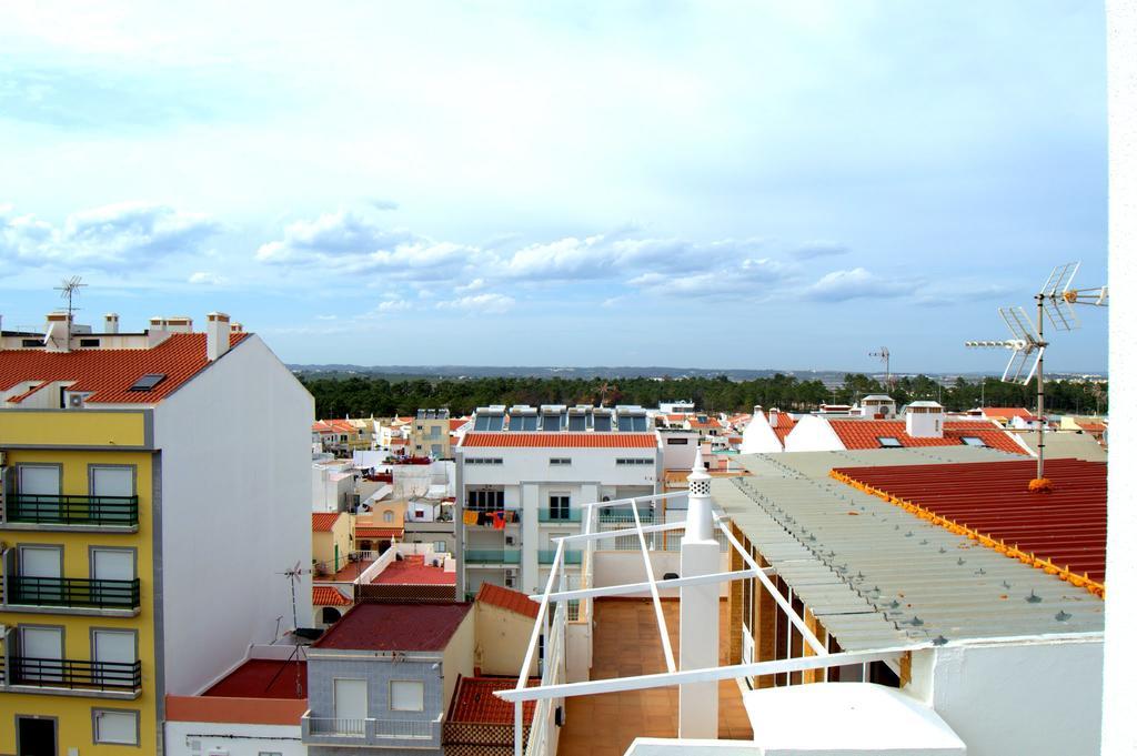 Apartamento Sol E Mar 2 Монте Гордо Екстериор снимка